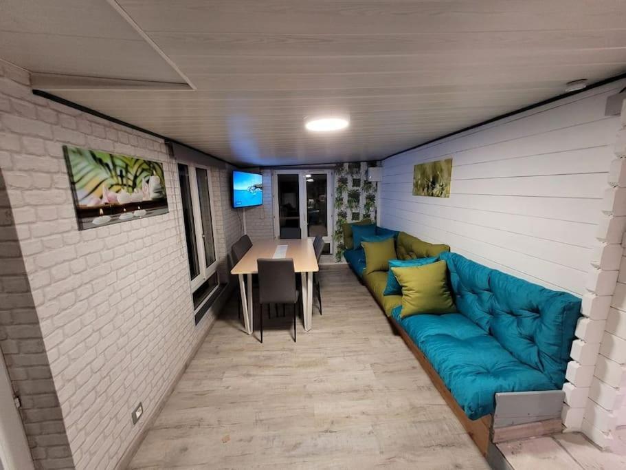 Beau Chalet 6 Personnes Avec Jacuzzi Tilly-sur-Seulles Buitenkant foto