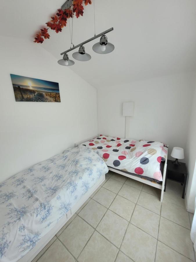 Beau Chalet 6 Personnes Avec Jacuzzi Tilly-sur-Seulles Buitenkant foto