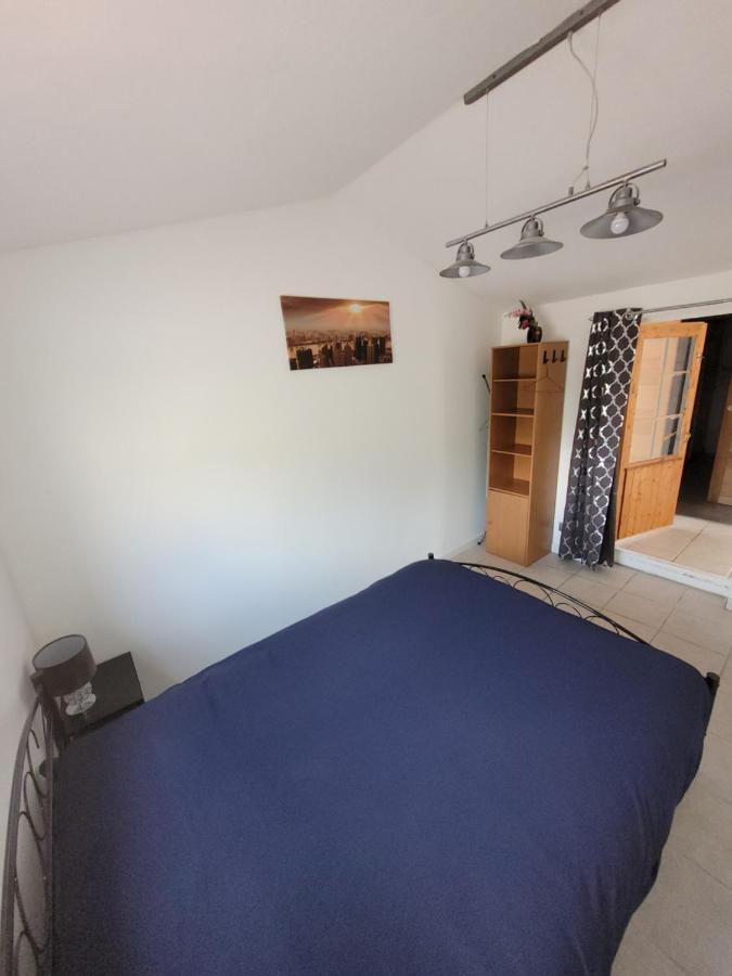 Beau Chalet 6 Personnes Avec Jacuzzi Tilly-sur-Seulles Buitenkant foto
