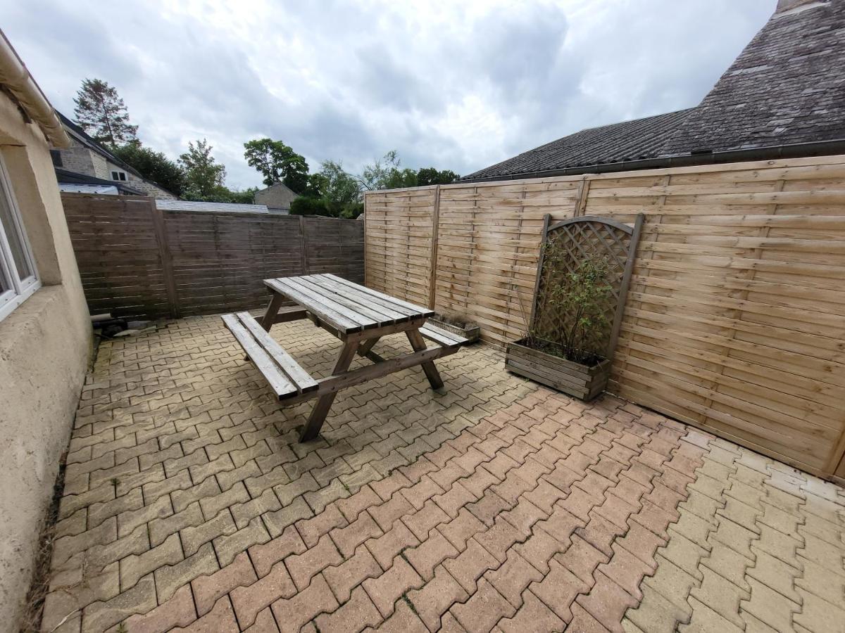 Beau Chalet 6 Personnes Avec Jacuzzi Tilly-sur-Seulles Buitenkant foto